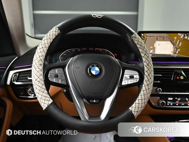 BMW 5 Series (G30) 2021 Белый из Кореи, фото 4