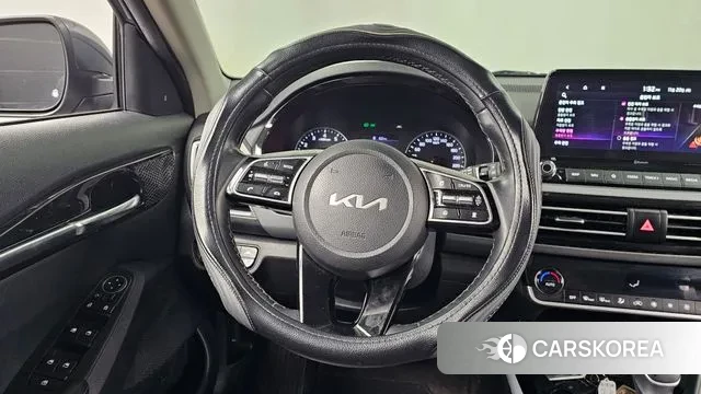 Kia Seltos 2021 Серый из Кореи, фото 4