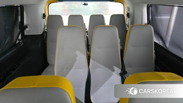 Hyundai Staria 2025 Желтый из Кореи, фото 4