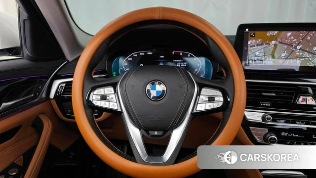 BMW 5 Series (G30) 2022 Белый из Кореи, фото 4