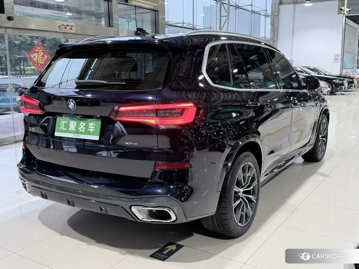BMW X5 2022 Черный из Китая, фото 4