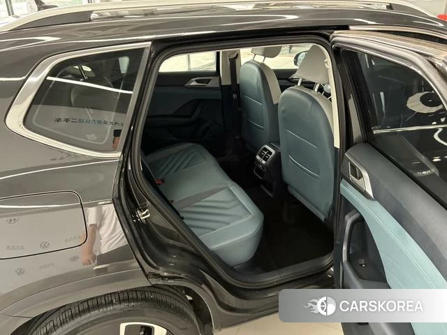 Volkswagen Tuyue 2023 Темно-серый из Китая, фото 4