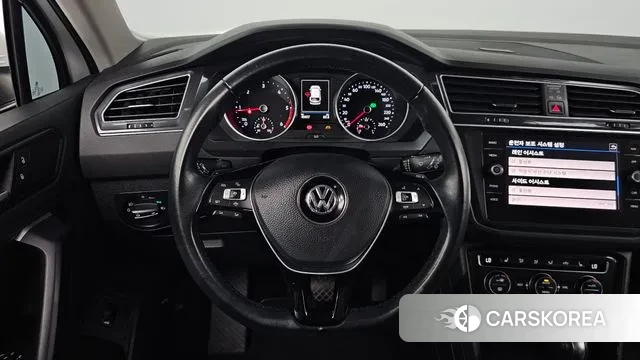 Volkswagen Tiguan second Generation 2020 Белый из Кореи, фото 4