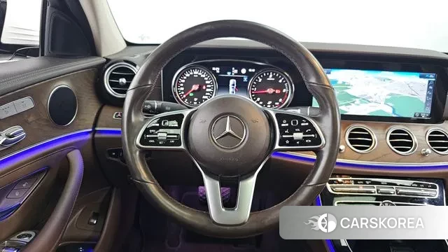 Mercedes-Benz E-Class W213 2020 Белый из Кореи, фото 4