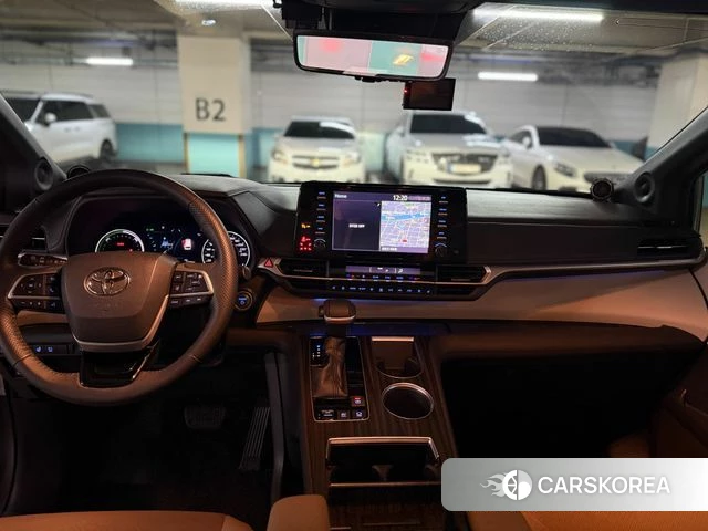 Toyota Sienna 4th Generation 2022 Серый из Кореи, фото 4