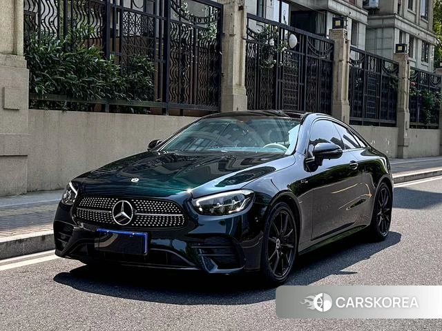 Mercedes-Benz E-class (imported) 2023 Зеленый из Китая, фото 4