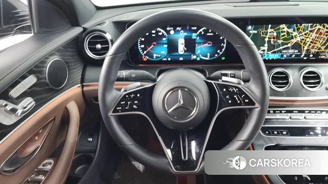 Mercedes-Benz E-Class W213 2023 Черный из Кореи, фото 4