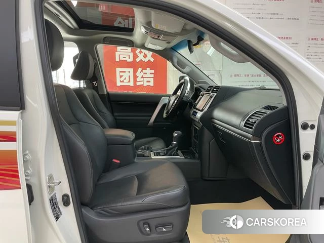 Toyota Prado 2019 Белый из Китая, фото 4