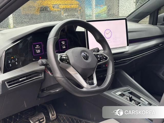 Volkswagen Golf 2025 Серебристо-серый из Китая, фото 4