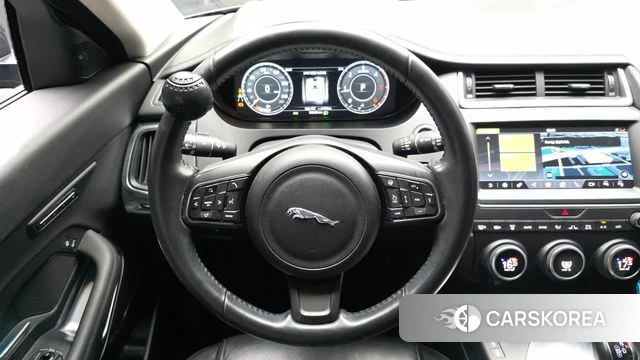 Jaguar E-PACE 2019 Серебристо-серый из Кореи, фото 4