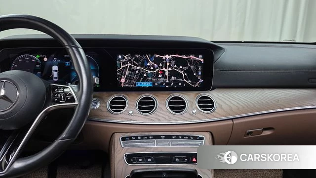 Mercedes-Benz E-Class W213 2021 Черный из Кореи, фото 4