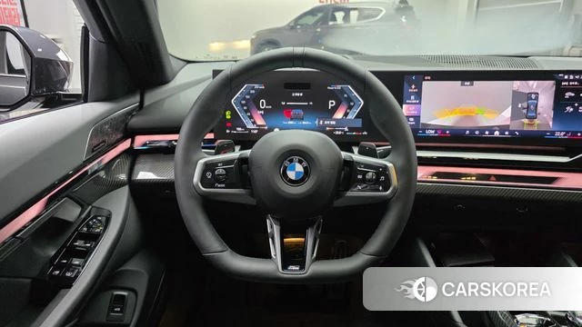 BMW 5 Series (G60) 2025 Серый из Кореи, фото 4