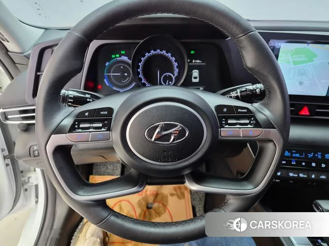 Hyundai Avante Hybrid (CN7) 2023 Белый из Кореи, фото 4
