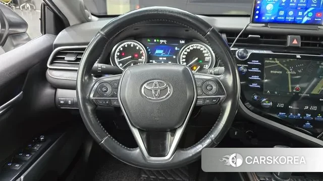Toyota Camry (XV70) 2018 Серый из Кореи, фото 4