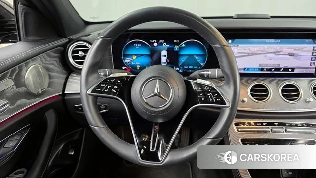 Mercedes-Benz E-Class W213 2023 Черный из Кореи, фото 4