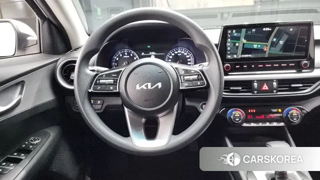 Kia The New K3 2nd generation 2021 Белый из Кореи, фото 4