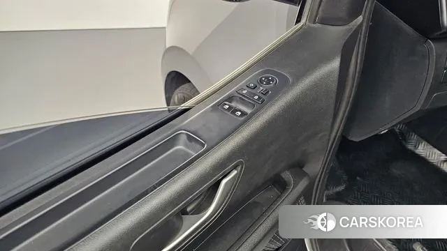 Hyundai Staria 2022 Серебристо-серый из Кореи, фото 4