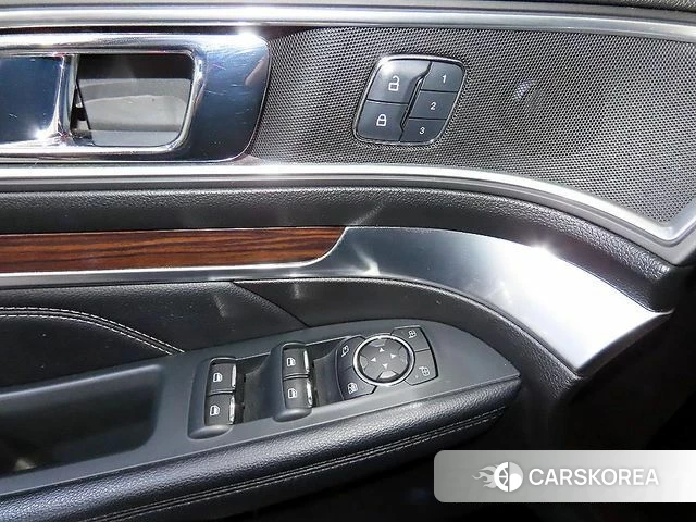 Ford Explorer 2018 Серый из Кореи, фото 4