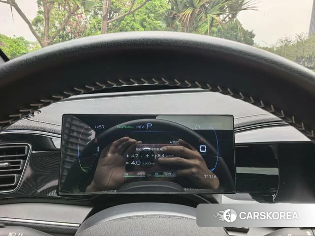 BYD Qin PLUS DM 2023 Темно-серый из Китая, фото 4