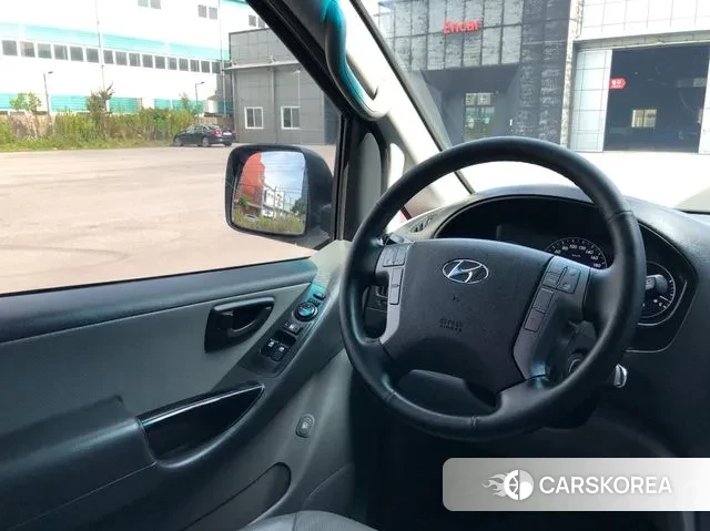 Hyundai The New Grand Starex 2021 Серебристо-серый из Кореи, фото 4