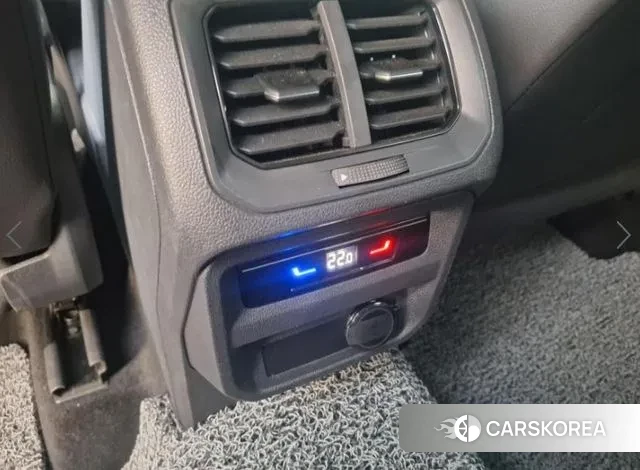 Volkswagen Tiguan second Generation 2024 Белый из Кореи, фото 4