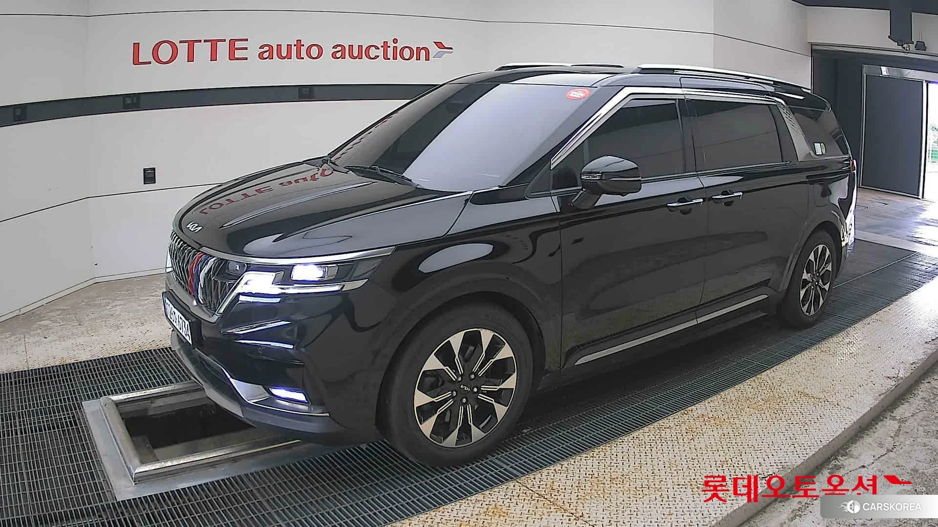 Kia Carnival 2022 Черный из Кореи, фото 4