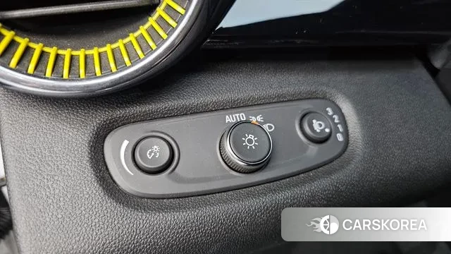 Chevrolet (GM Daewoo) Trax Crossover 2023 Белый из Кореи, фото 4