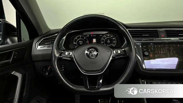 Volkswagen Tiguan second Generation 2018 Черный из Кореи, фото 4