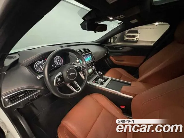 Jaguar XE 2020 Белый из Кореи, фото 4