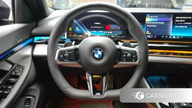 BMW 5 Series (G60) 2026 Серый из Кореи, фото 4
