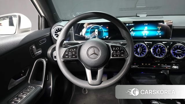 Mercedes-Benz A-Class W177 2020 Белый из Кореи, фото 4