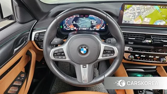 BMW 5 Series (G30) 2023 Белый из Кореи, фото 4