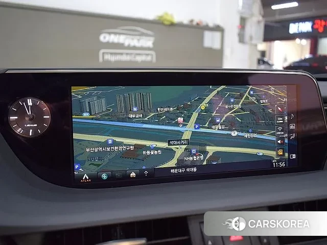 Lexus ES300h 7th generation 2018 Белый из Кореи, фото 4