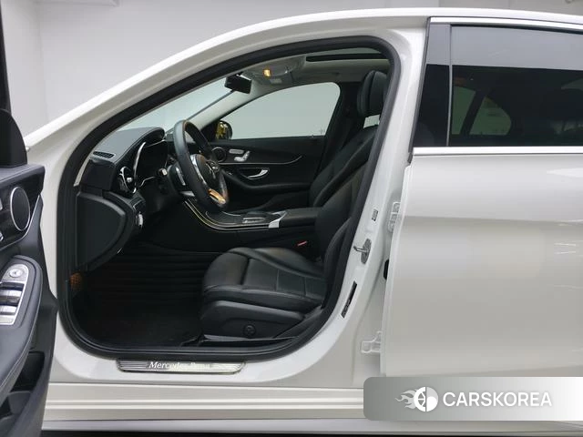 Mercedes-Benz Class C 2021 Белый из Китая, фото 4