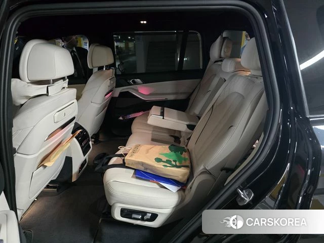 BMW X7 (G07) 2023 Черный из Кореи, фото 4