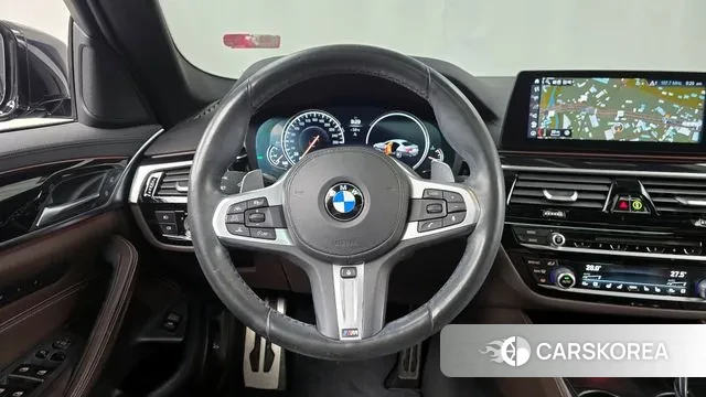 BMW 5 Series (G30) 2018 Черный из Кореи, фото 4