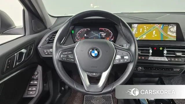 BMW 1 Series (F40) 2023 Черный из Кореи, фото 4