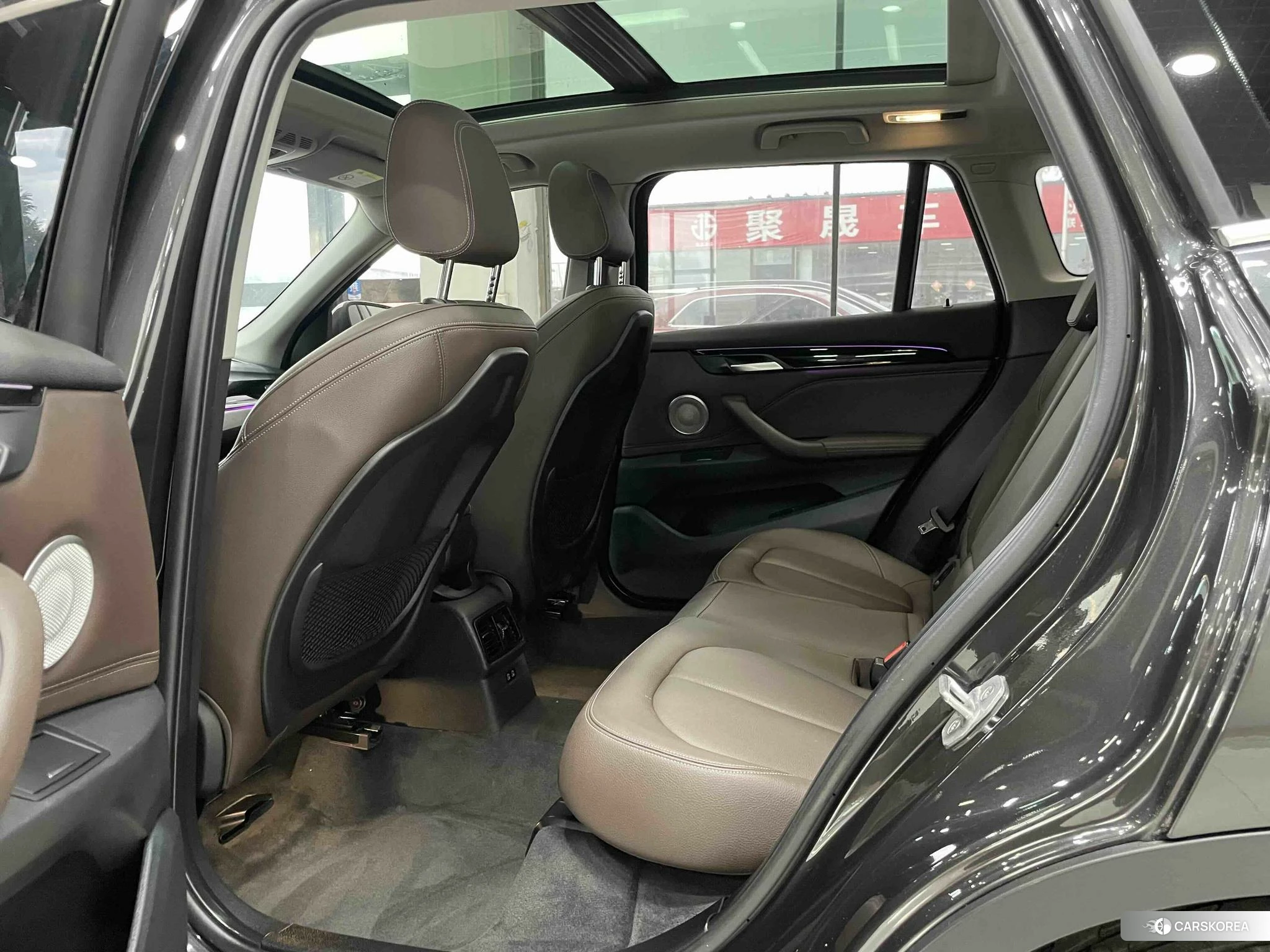BMW X1 2021 Черный из Китая, фото 4