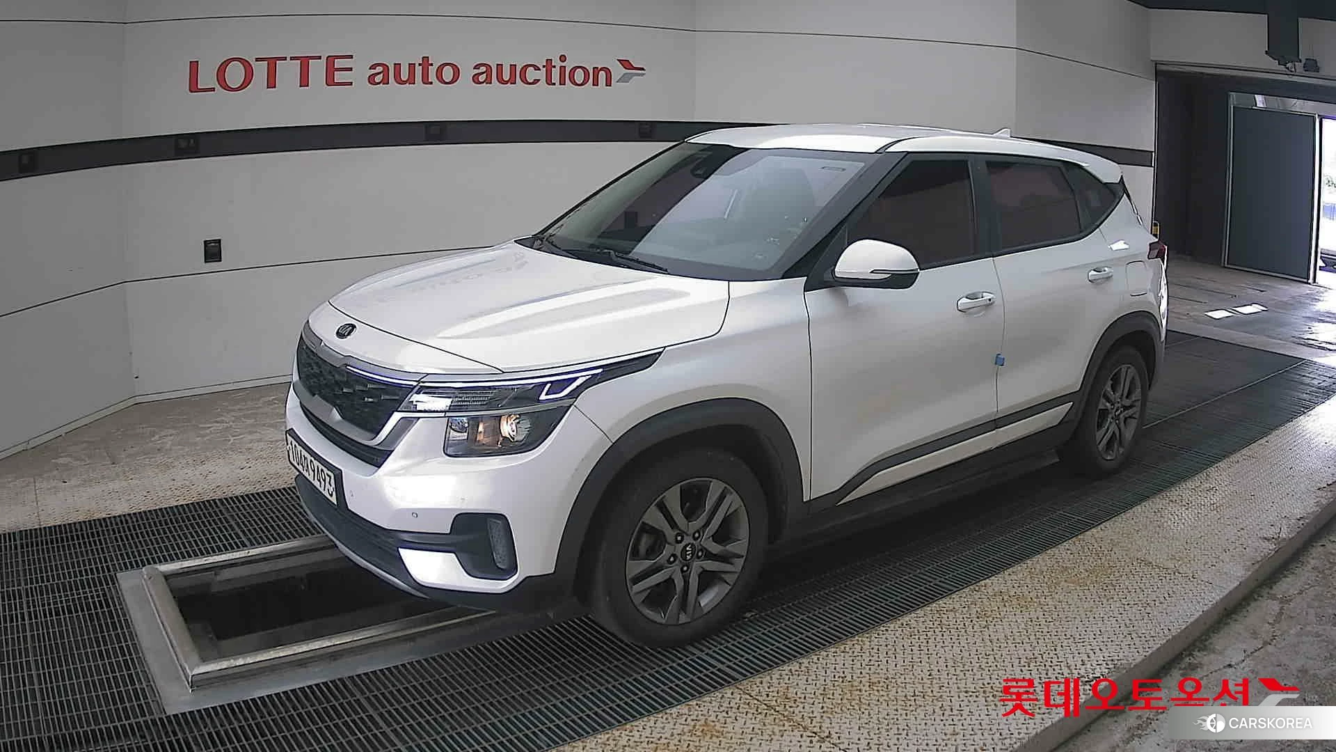 Kia Seltos 2021 Snow White Pearl из Кореи, фото 4