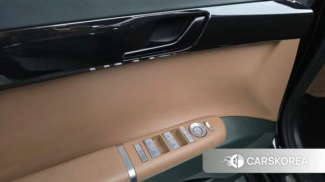 Hyundai Grandeur Hybrid (GN7) 2023 Черный из Кореи, фото 4