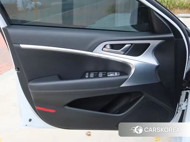 Genesis G70 2019 Белый из Кореи, фото 4