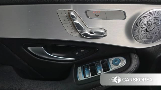 Mercedes-Benz GLC-Class X253 2019 Белый из Кореи, фото 4