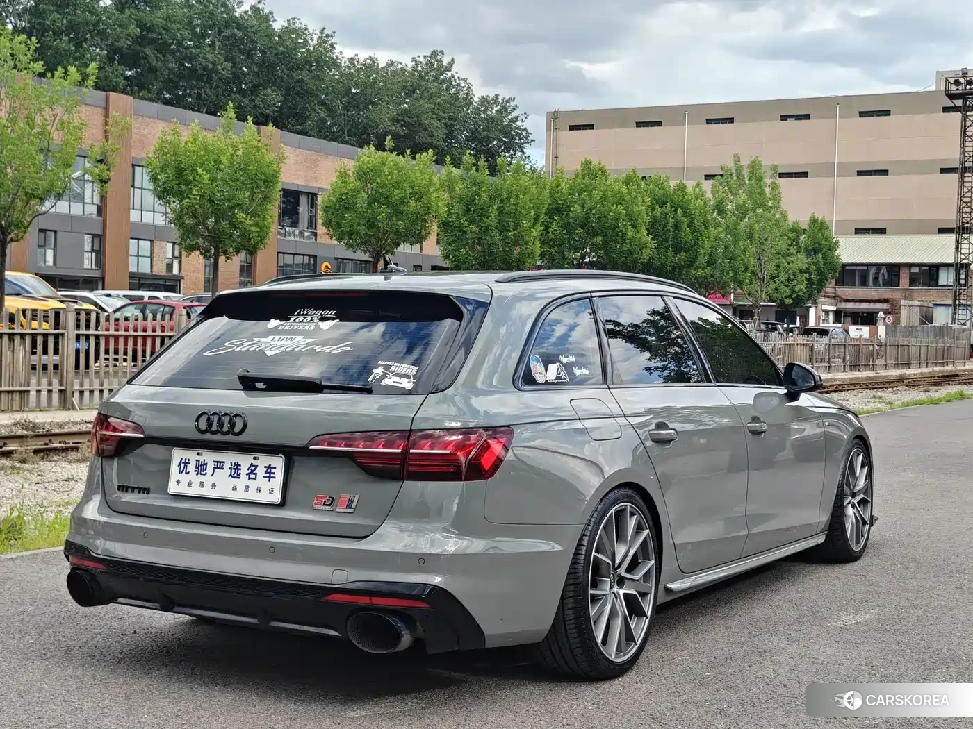 Audi A4L 2022 Silver/gray из Китая, фото 4