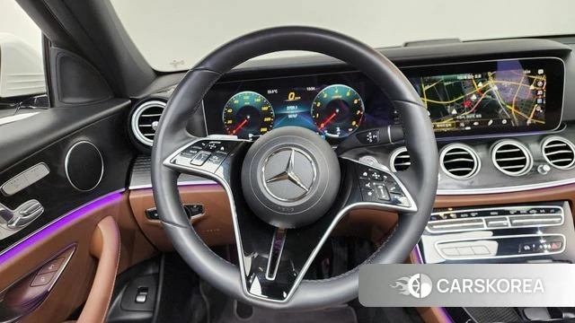 Mercedes-Benz E-Class W213 2022 Белый из Кореи, фото 4