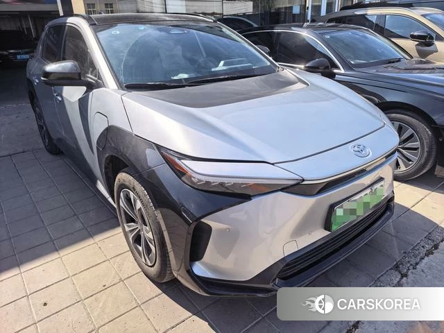 Toyota FAW bZ4X 2022 Серебристо-серый из Китая, фото 4