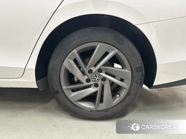 Volkswagen Lingdu 2025 Белый из Китая, фото 4