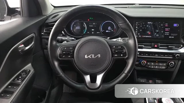 Kia Niro Plus 2022 Белый из Кореи, фото 4