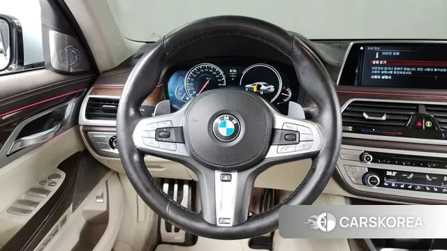 BMW 7 Series (G11) 2018 Небесно-голубой из Кореи, фото 4