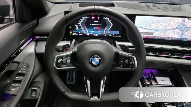 BMW 5 Series (G60) 2024 Черный из Кореи, фото 4