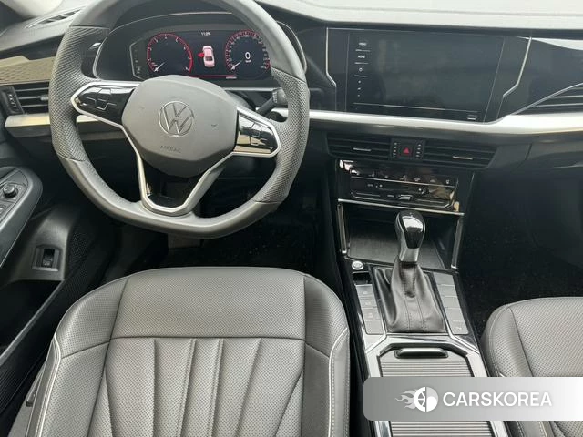Volkswagen Passat 2024 Черный из Китая, фото 4